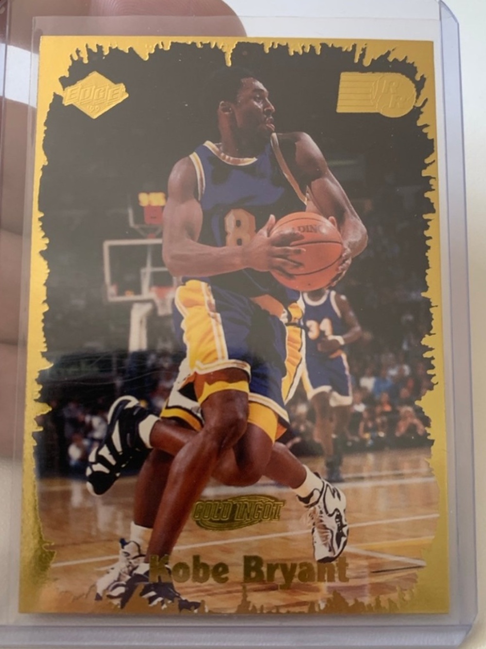 KOBE BRYANT GOLD ‘ROOKIE RAGE’ BASKETBALL CARD - LOS ANGELES LAKERS